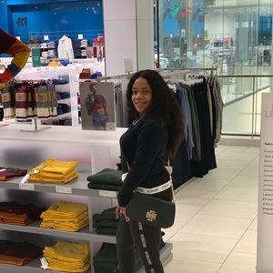 Meet your Posher, Stacy ann